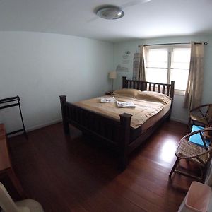Kamer met een Queen Size Bed